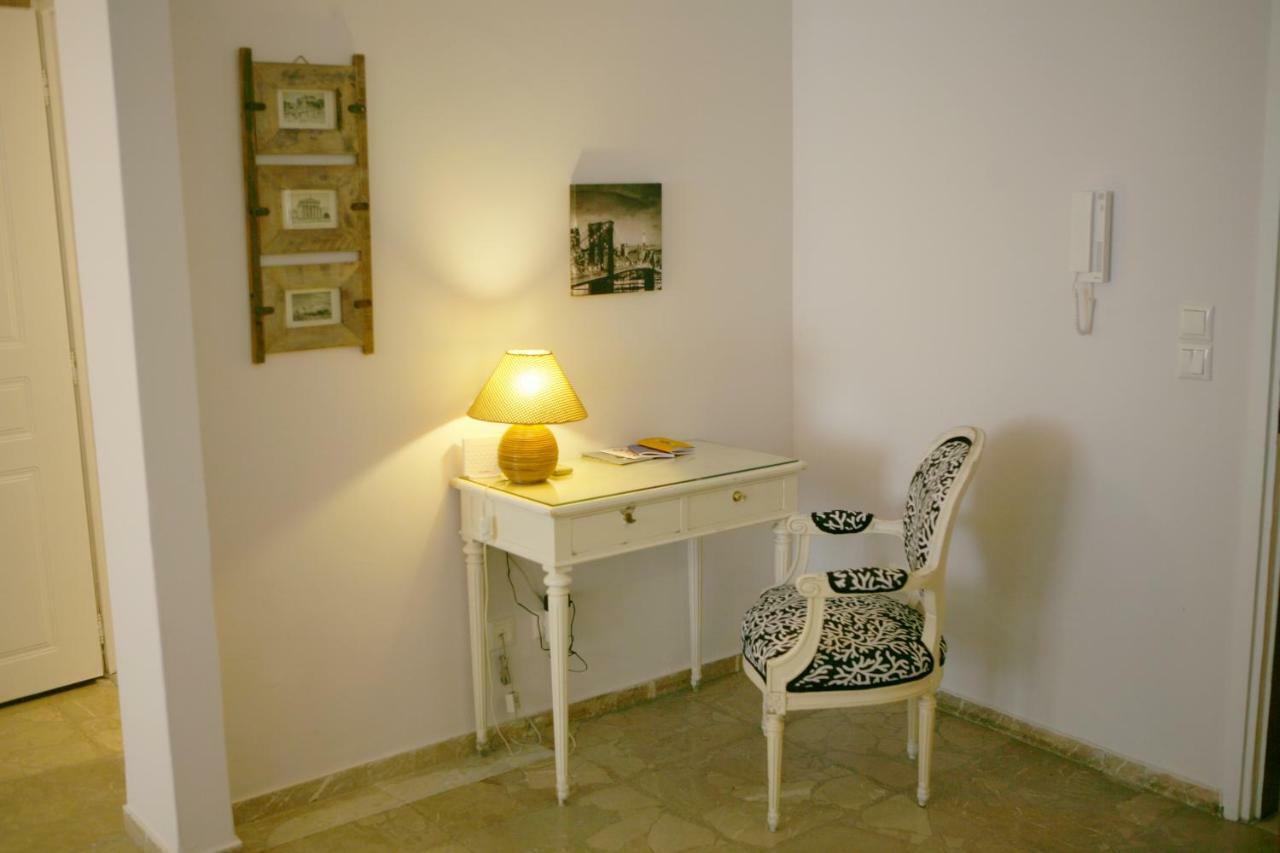 Feels Like With Luxury Details Apartment